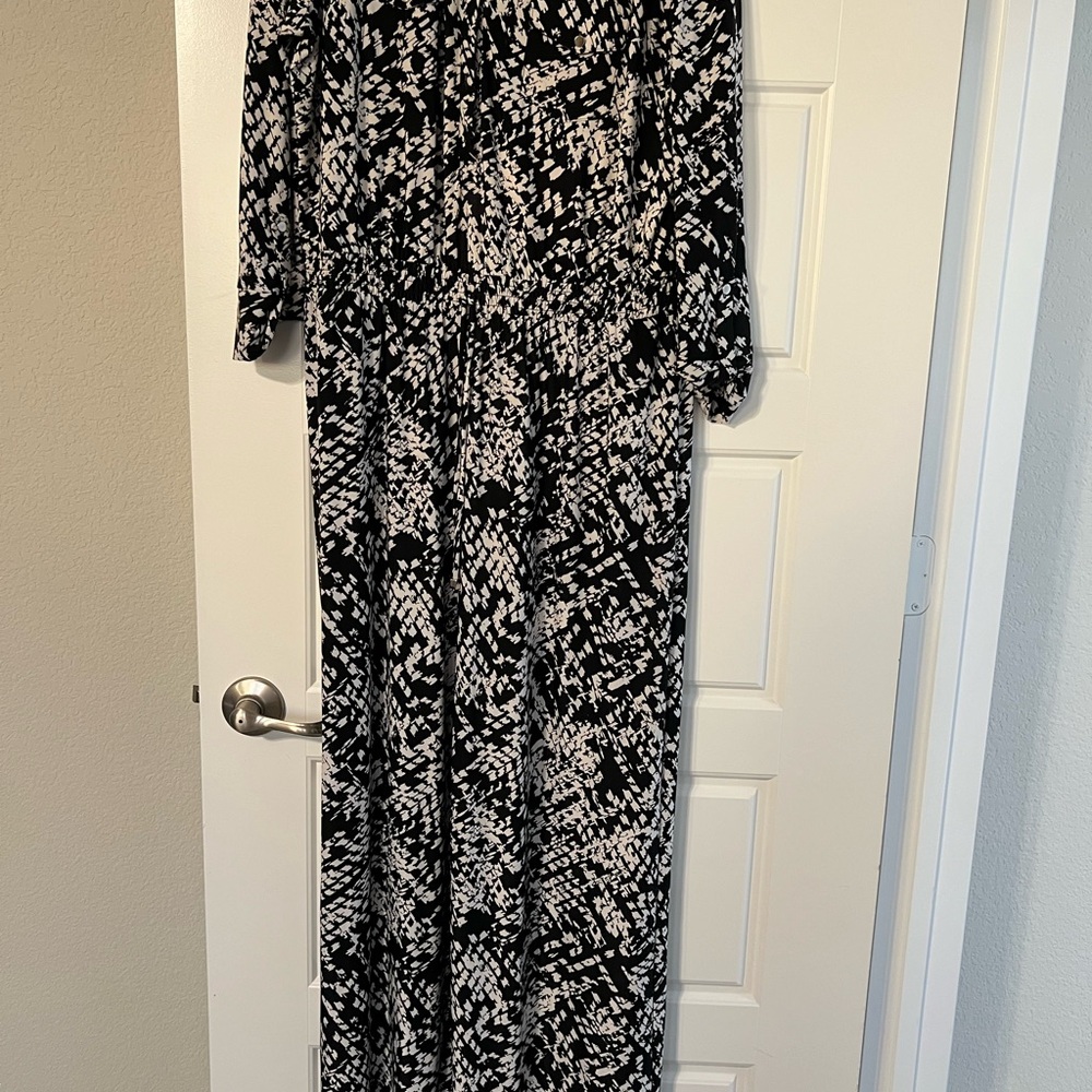New Directions Black and White Jumpsuit